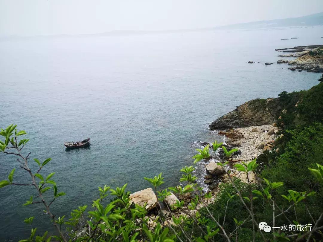 这座海中小岛与秦始皇有关，去的人很少，原生态未开发