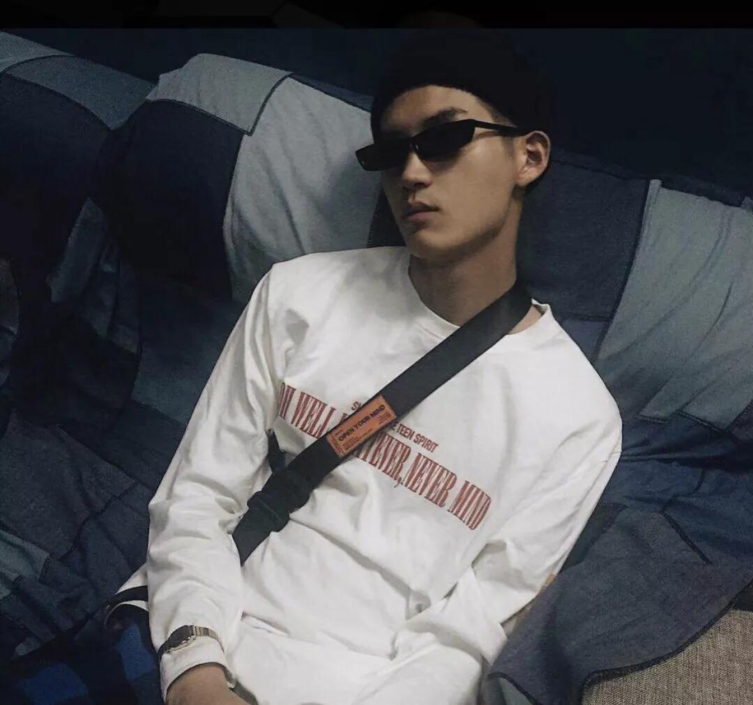 今年最流行的眼镜框,最近比较流行什么眼镜框