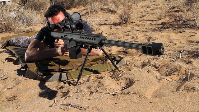 一枪击毙敌军的机枪手,800里开外一枪干掉机枪手