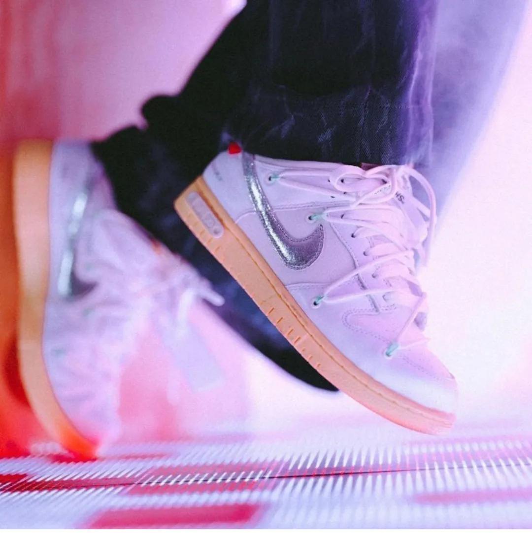 闪电倒钩鞋高帮,闪电倒钩的鞋一双多少钱