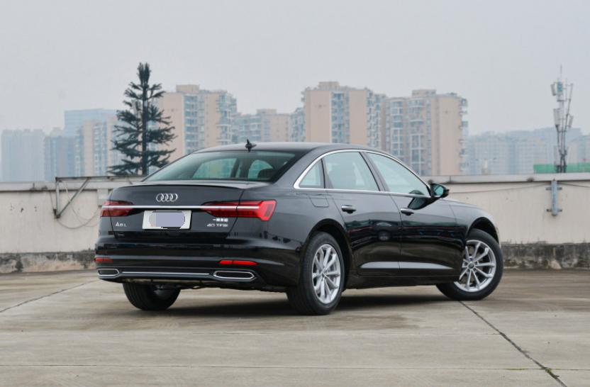 奥迪a6l两个最低配价格一样怎么选,奥迪a6l202445tfsiquattro尊享动感型