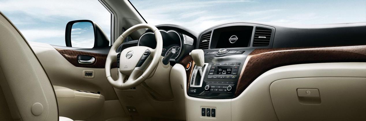 丰田普瑞维亚埃尔法的区别,丰田埃尔法和普瑞维亚对比