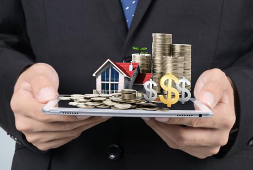 房价制约年轻人的前景,房价被什么影响