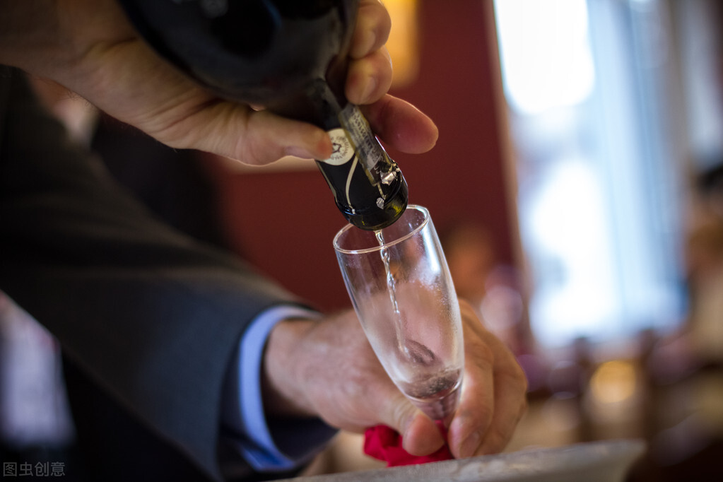 酒精肝到肝癌一般几年,酒精肝转成肝癌还能活多久