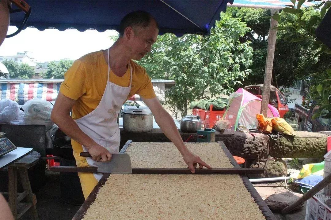乐山古镇有哪些好吃的 (乐山攻略一日游古镇)