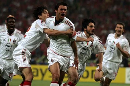 15年前的奇迹,惊天大逆转伊斯坦布尔奇迹