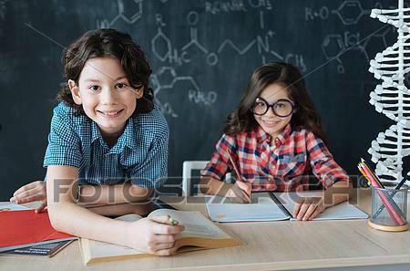 中考指标预录了还能去别的学校吗,中考有必要参加预录吗