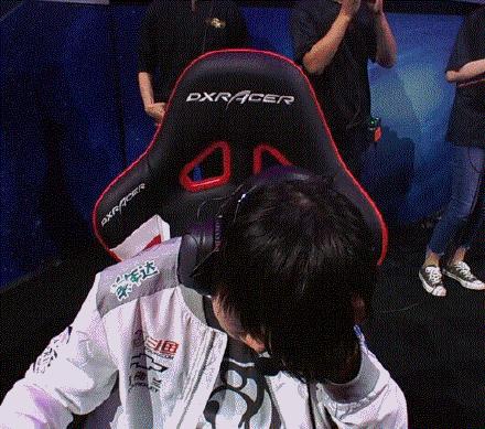 耐克设计的lpl队服,lpl与耐克队服