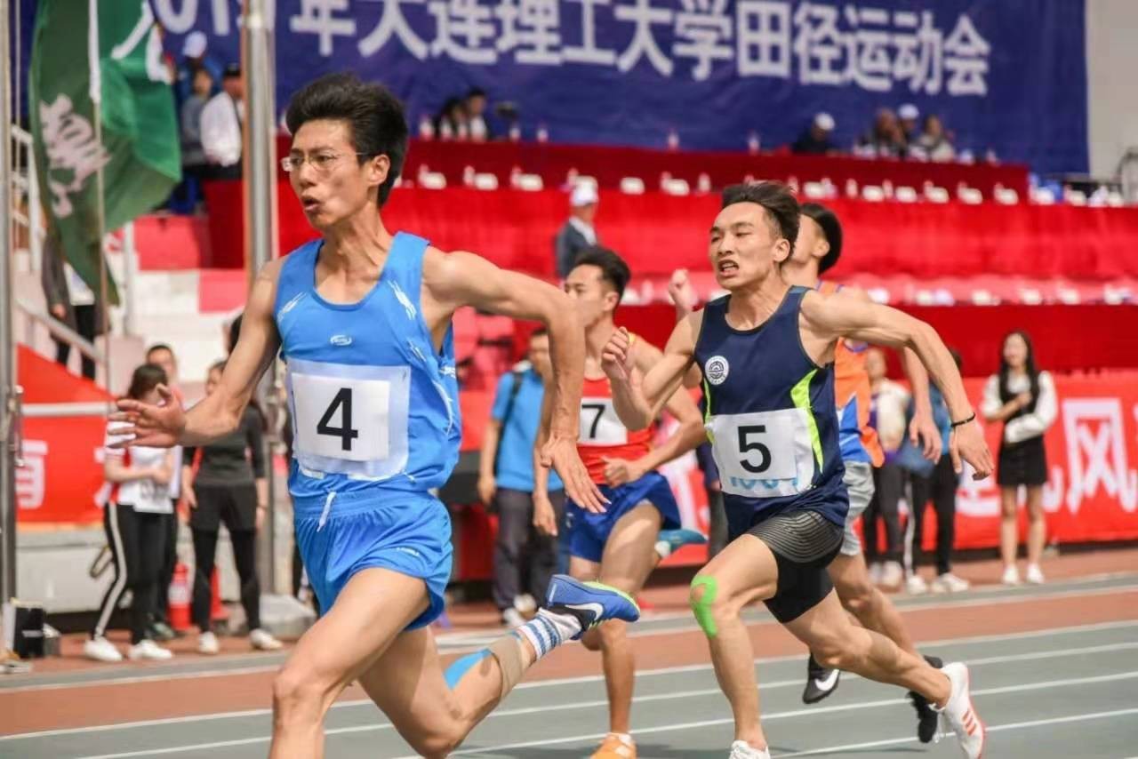 上了大学以为大学就轻松,听说上了大学就会很轻松