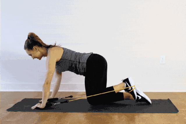 健身绳如何练出臀肌,健身房翘臀怎么练最有效