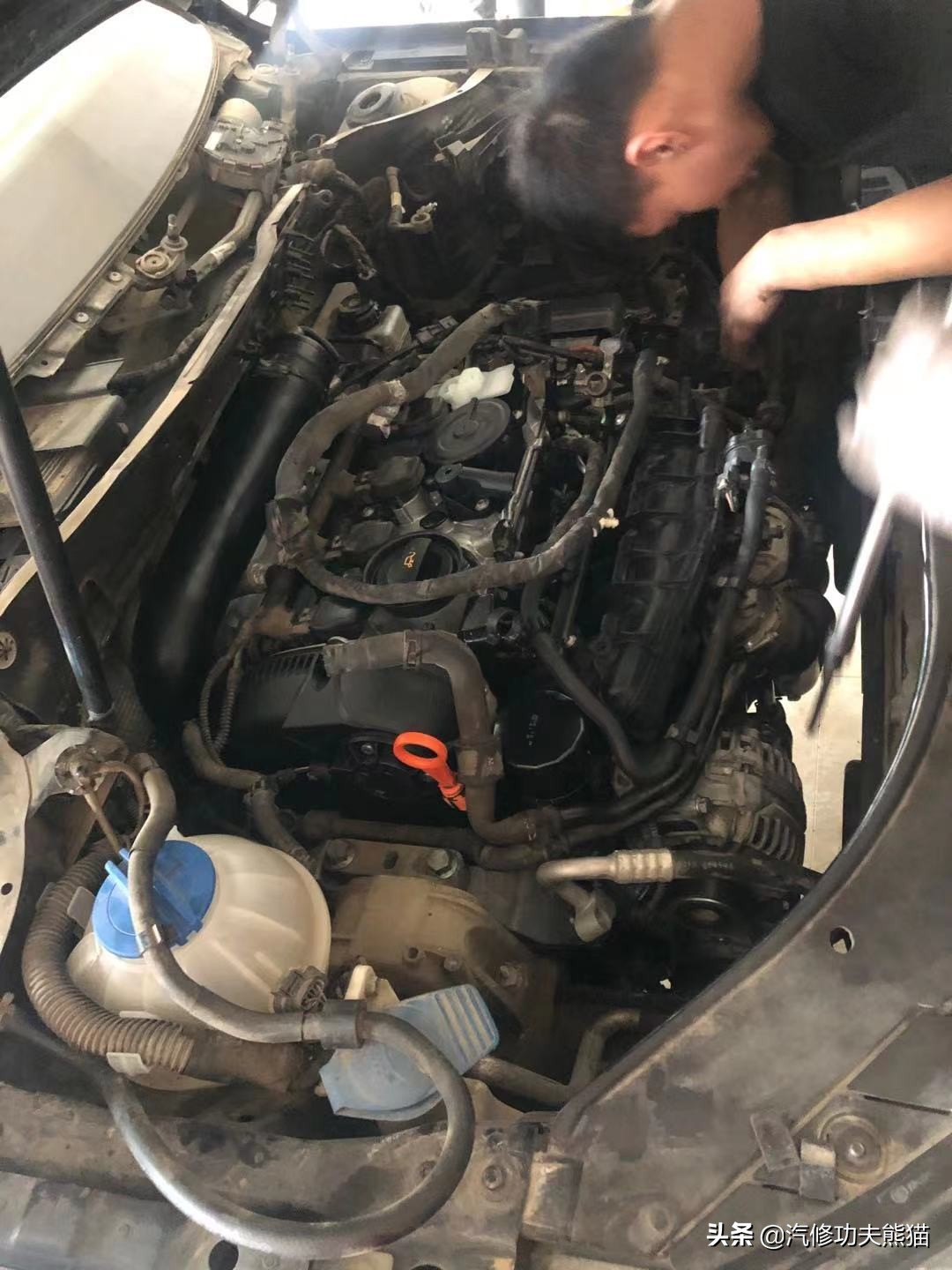 爱车养护烧机油要趁早治理,爱车烧机油