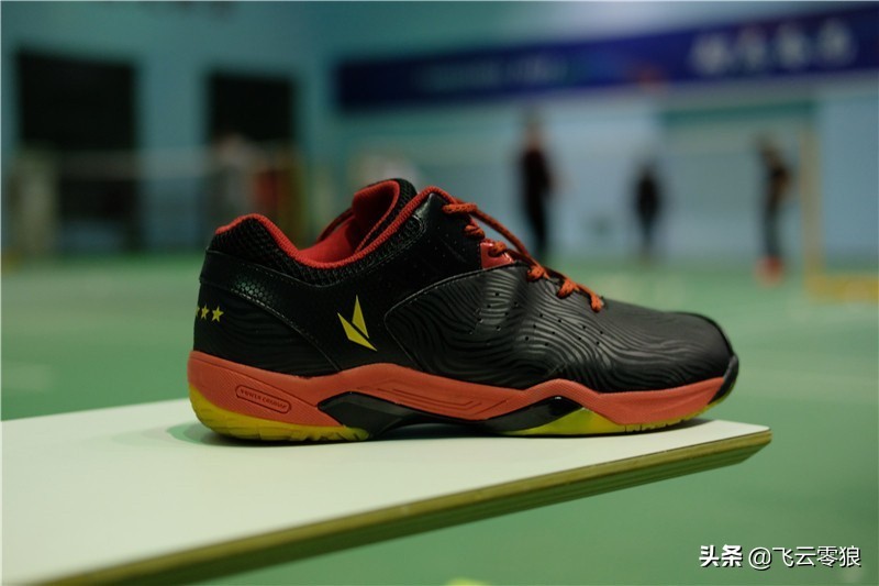 入门羽毛球鞋测评,羽毛球鞋排行榜前十名中羽