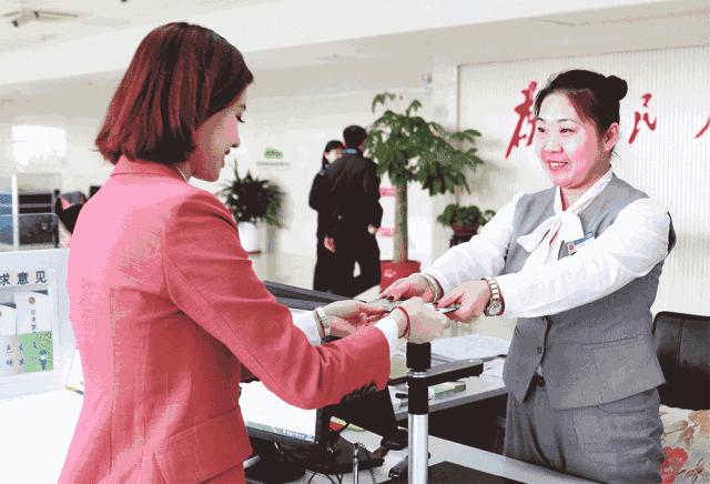 驾驶证到期怎么办?两个步骤就换证