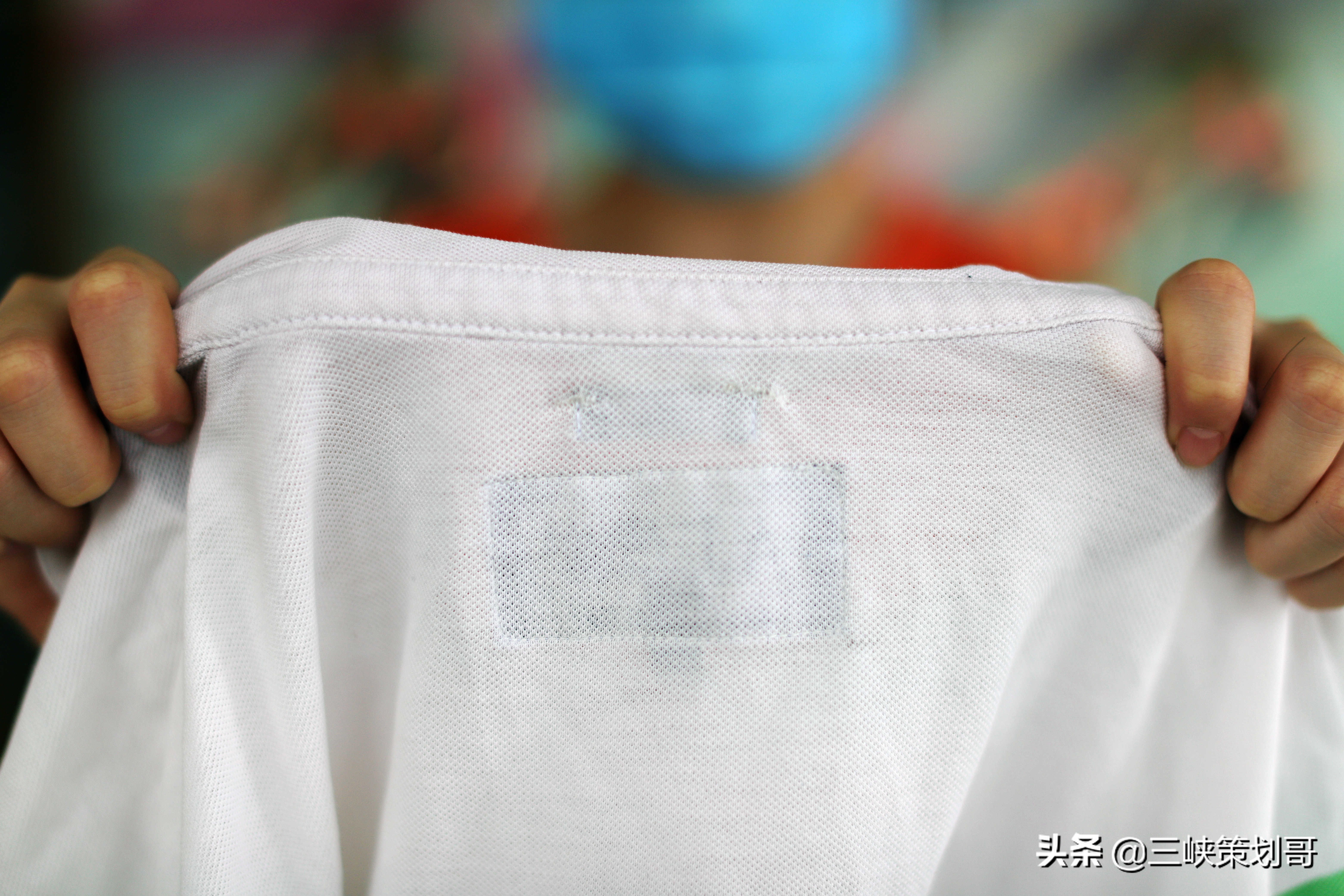 「宜昌城事」即将消失的记忆：街头的缝衣工