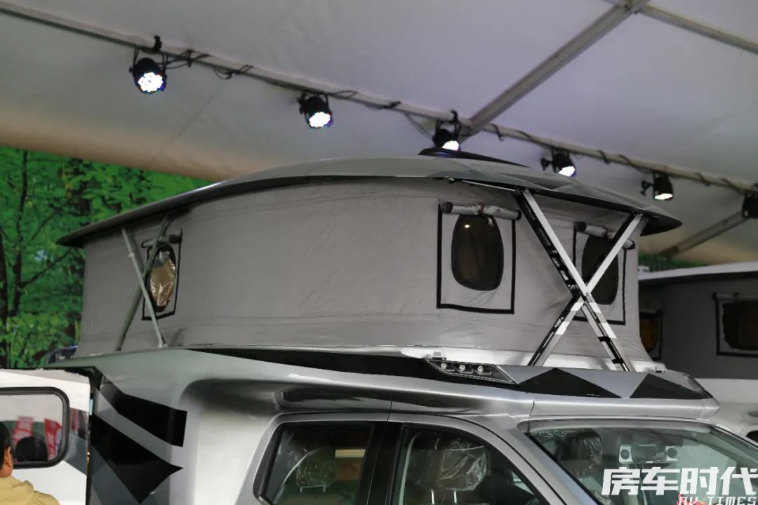 锐骐7霞客乐价格,霞客乐锐骐7黑色