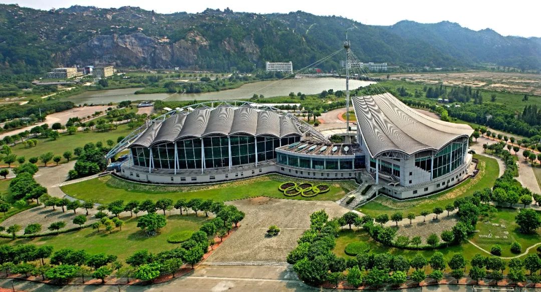 被称为汕头最低调的大老板，产品保质保量，他是潮汕建筑界的传奇