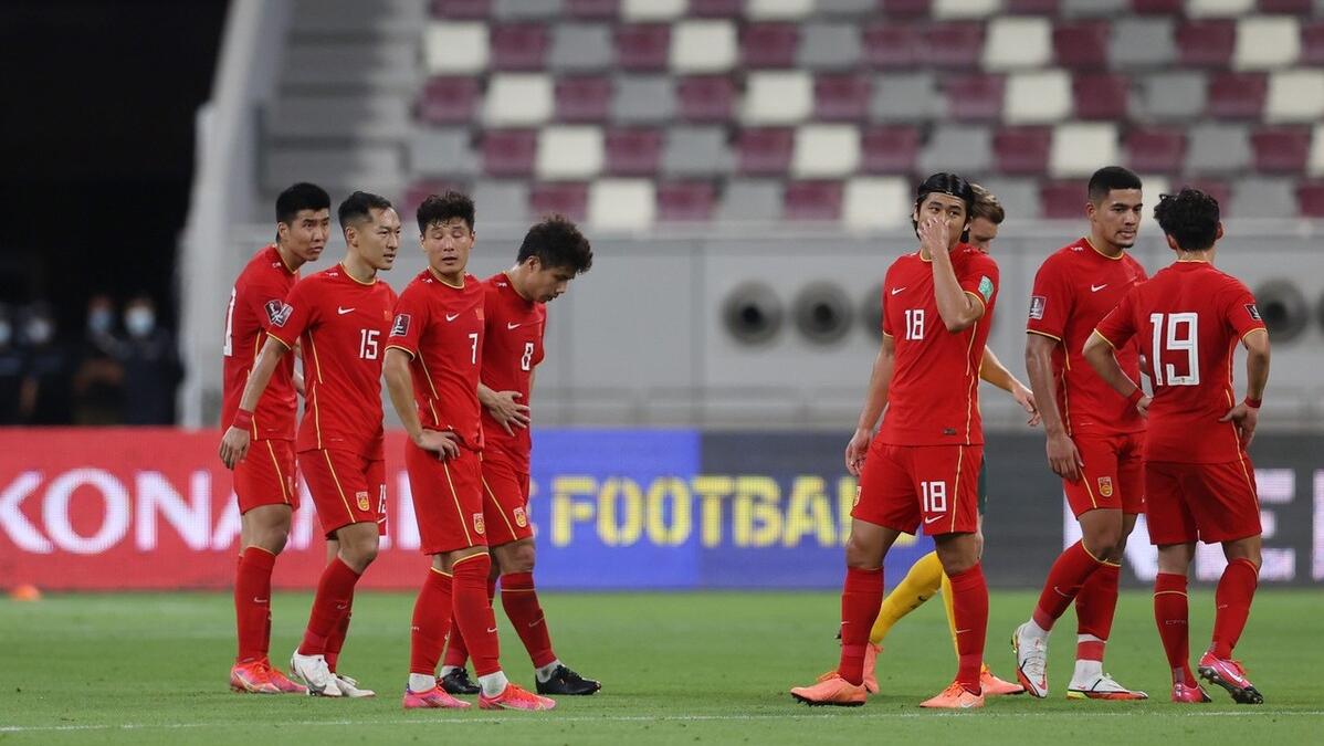 国足暴露后防隐患,国足最危险进攻