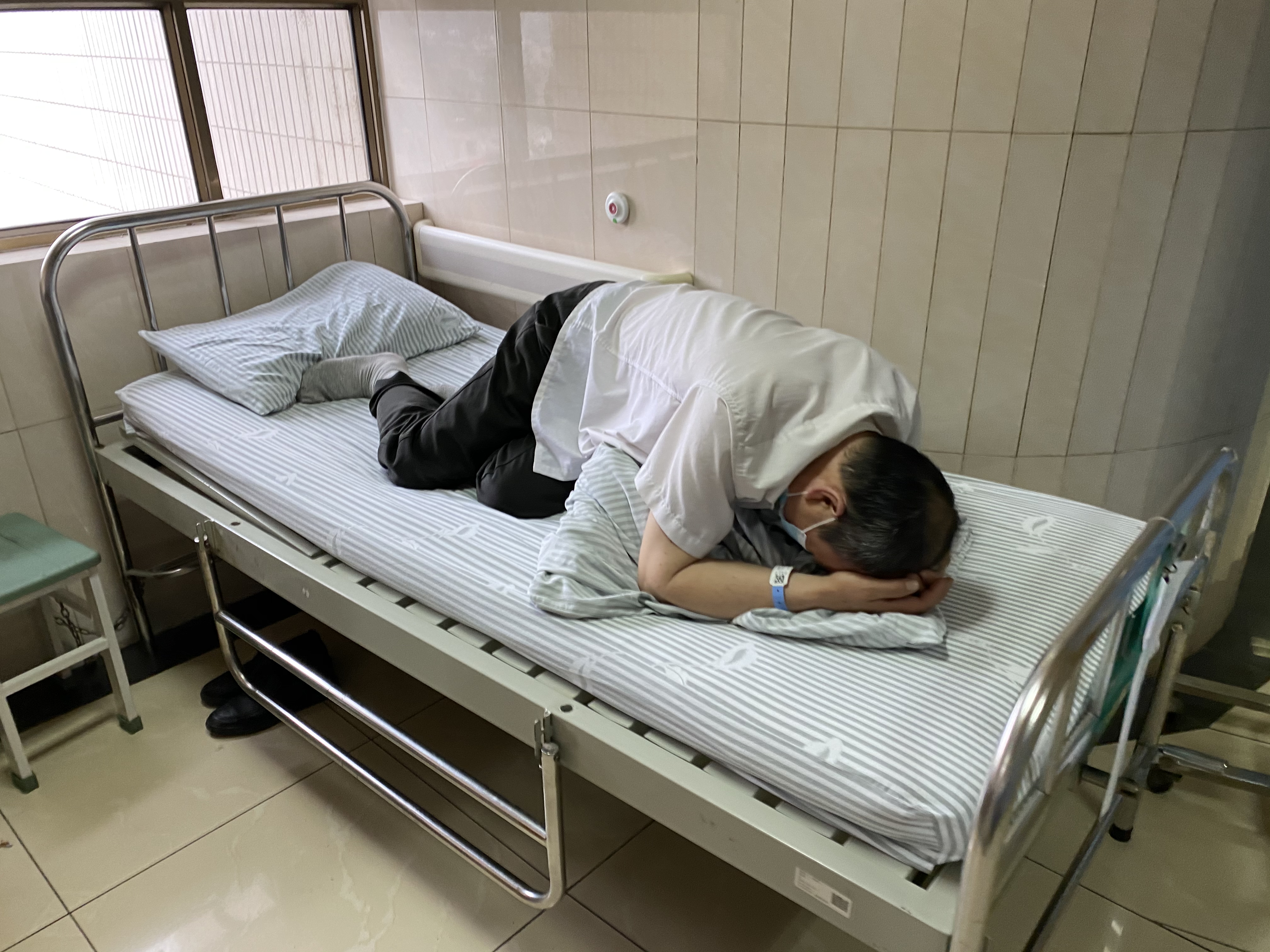 最新输尿管结石的治疗方法,输尿管结石的药物治疗