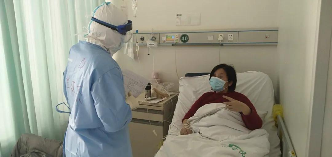 “每一个危重患者的好转,都意味着我们距胜利又近了一步”——记平顶山市二院第一批援鄂医疗队