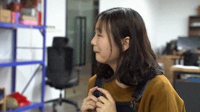 一下子吃了很多草莓,一下子吃了300g草莓