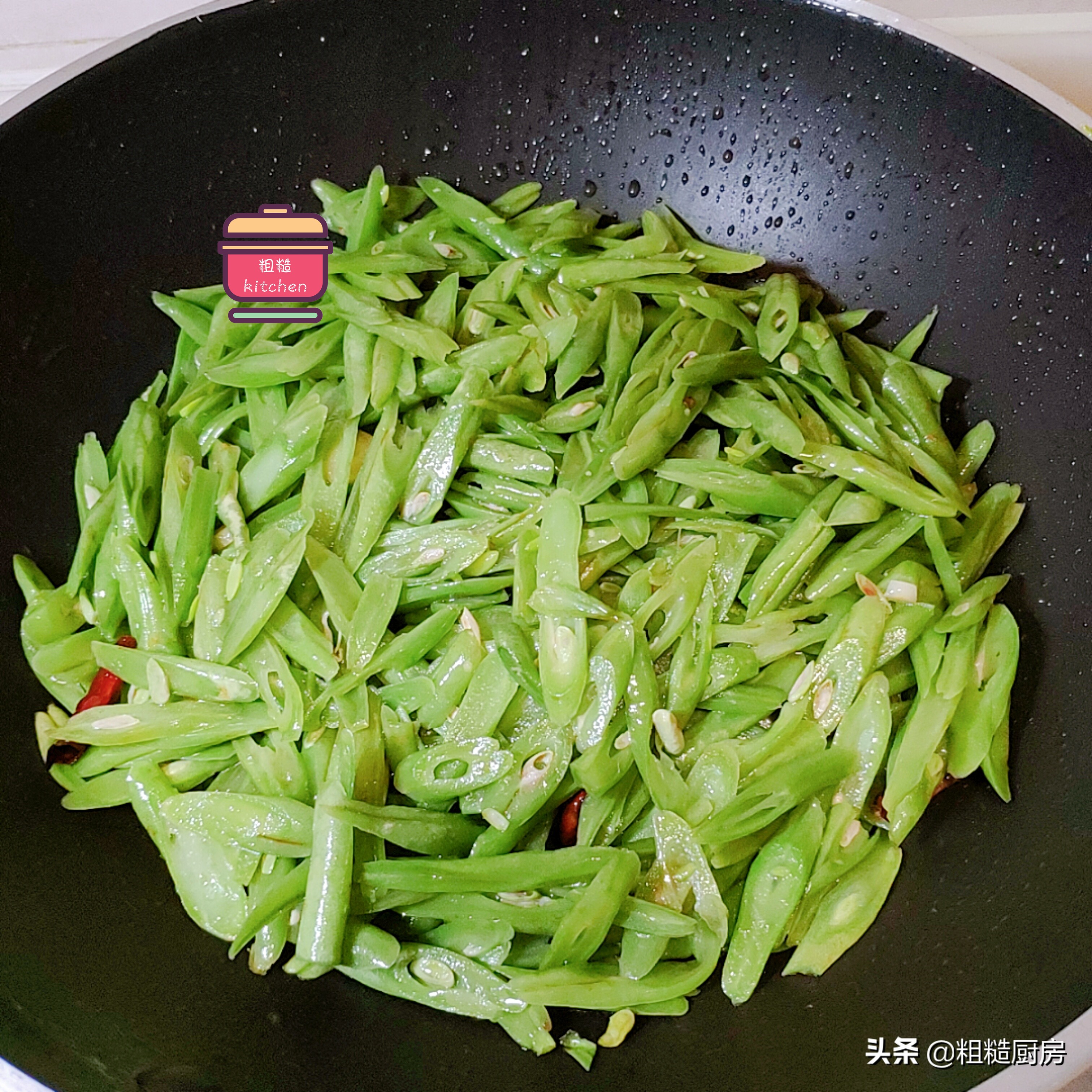 豆角炒的不熟的话有危害吗,豆角炒不熟能吃吗