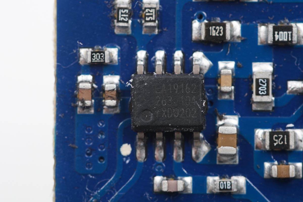 绿联45w双口快充拆解,绿联20瓦双口快充拆解