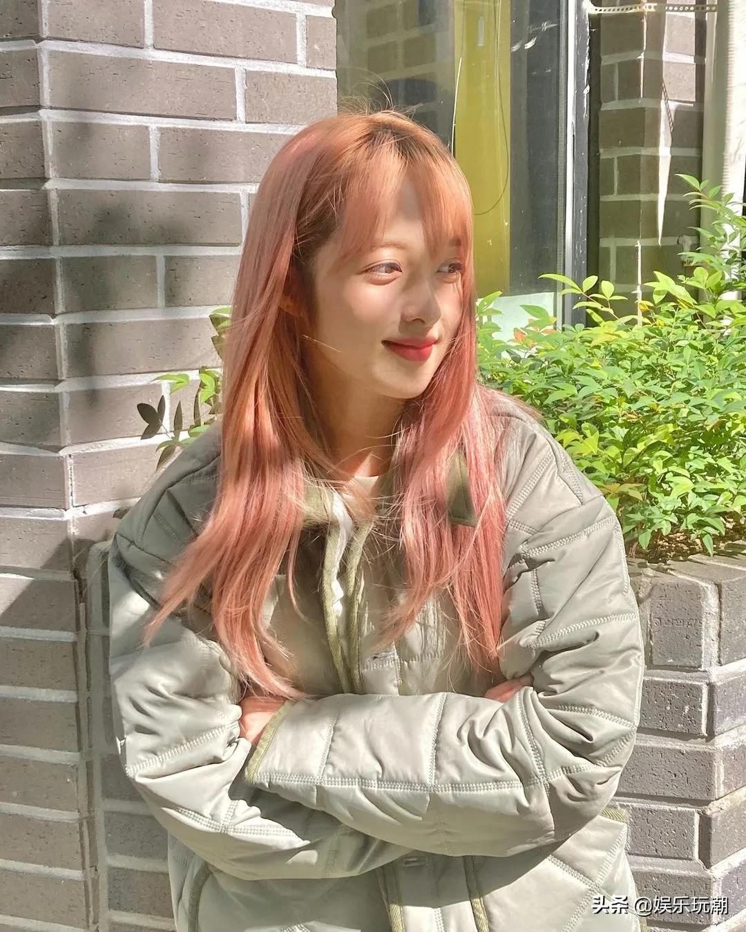 赵露思撞脸小女孩,赵露思撞脸鞠婧祎