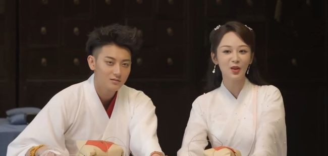 90后顶流小花杨紫,娱乐八卦小花杨紫