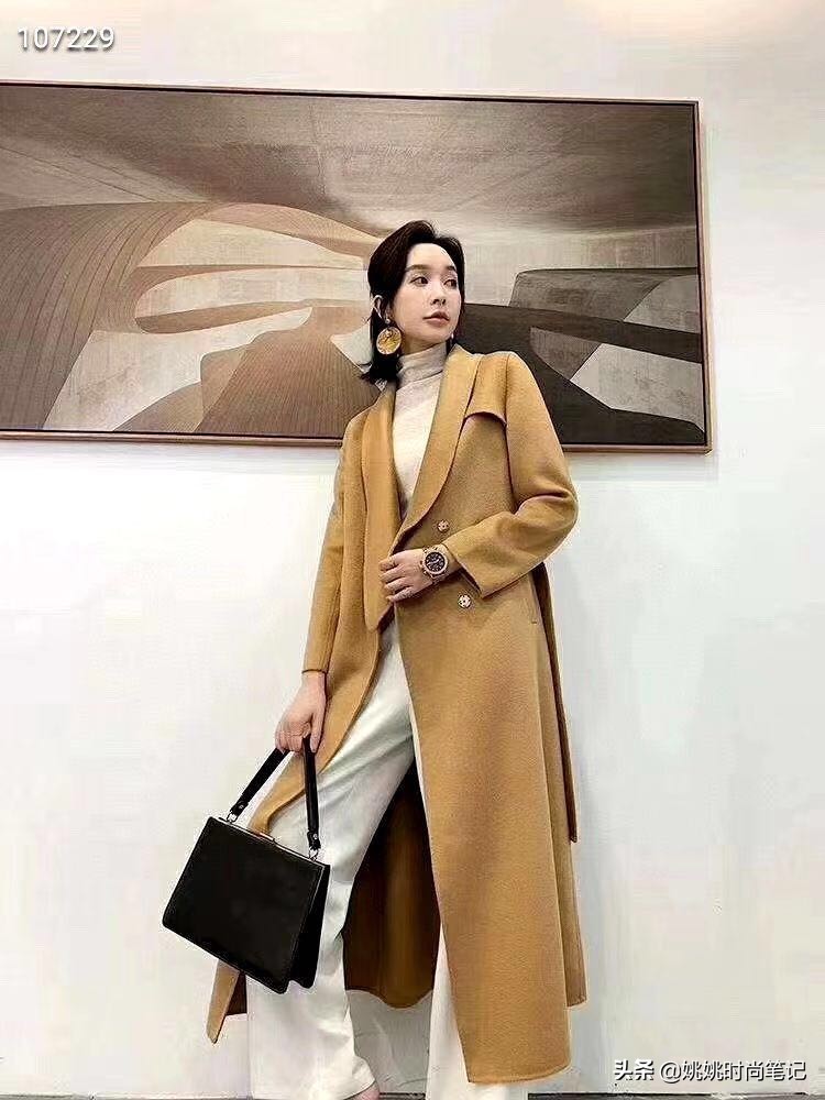 什么羊绒大衣好看又不显皮,羊绒大衣买什么颜色经典百搭洋气