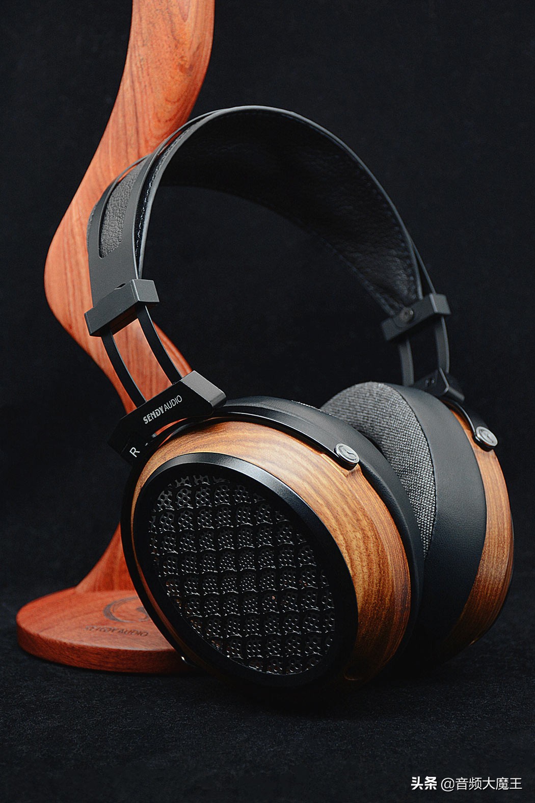 木匠与美人——SendyAudio黑美人Aiva平板耳机评测
