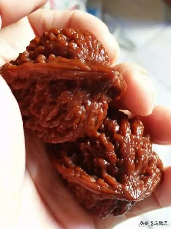 大汗手适合盘什么手串不用刷的,汗手适合盘什么大手串