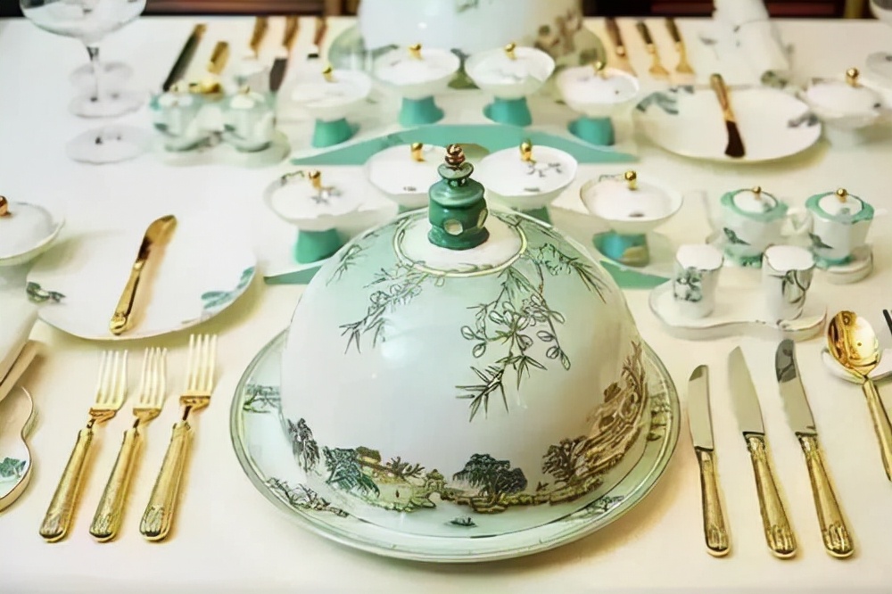 浜烘皯澶т細鍫傚浗瀹磋儗鍚庣殑鏁呬簨,浜烘皯澶т細鍫傚浗瀹村ぇ甯堥兘鏈夎皝