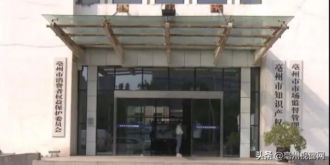 火锅店服务员烫伤人谁的责任,饭店就餐被烫伤谁来承担责任