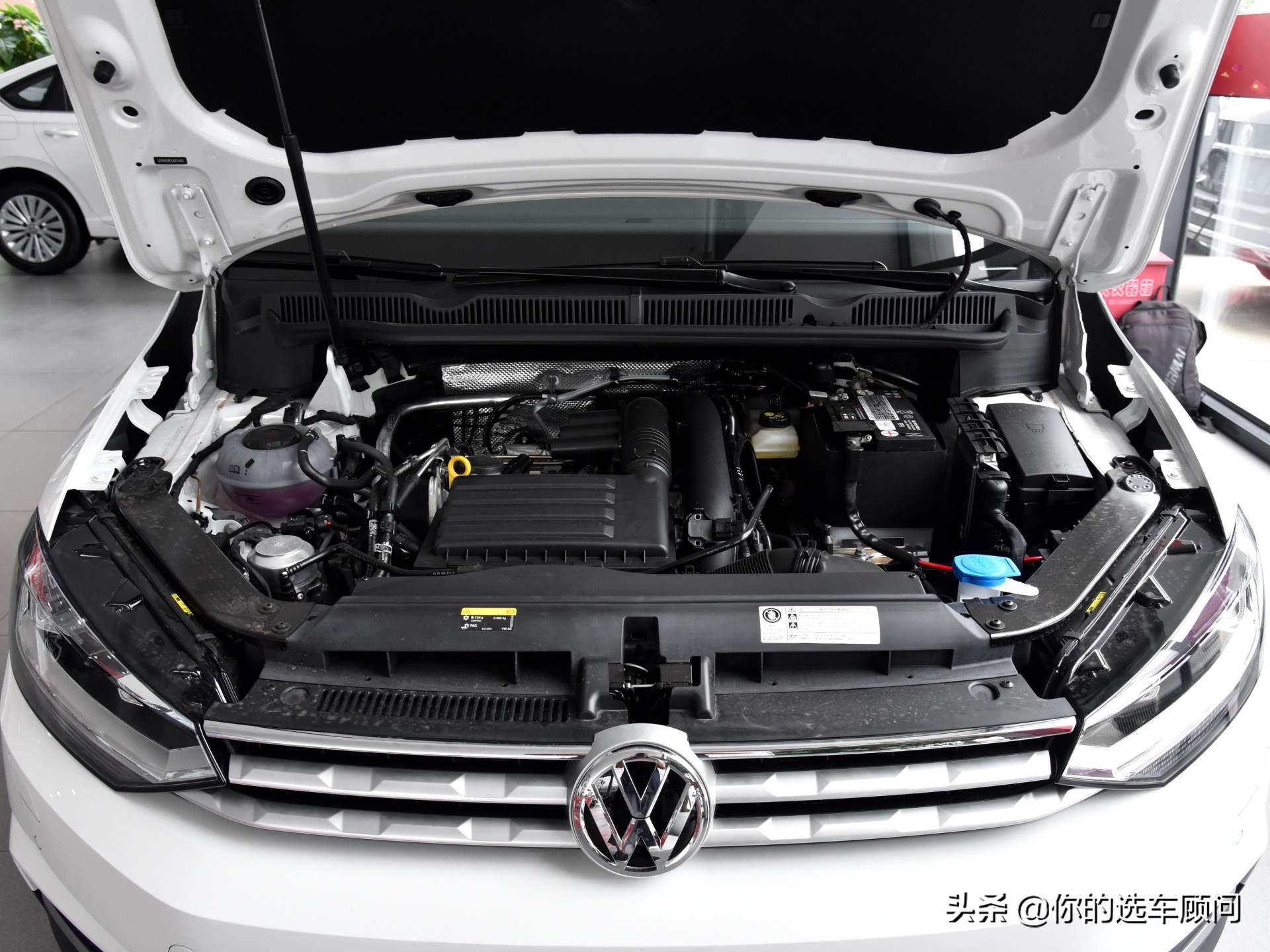 带桌板的七座mpv,独立大6座mpv