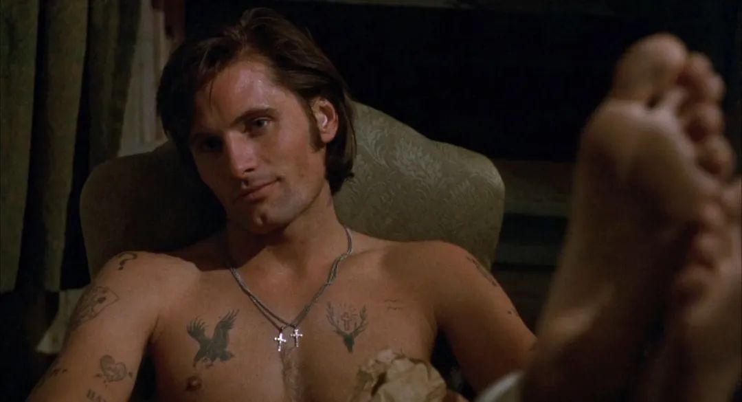 他们的第二条道路:4O位演员的导演处女作,一