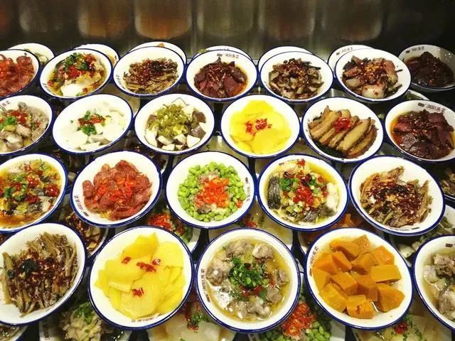 开餐饮加盟公司需要做哪些准备,做餐饮加盟行业主要注意哪些方面