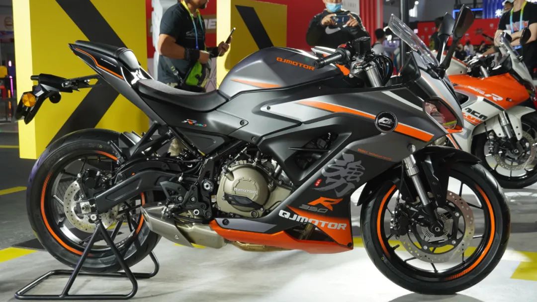 北京车展|赛250公布售价19999元/贝纳利黄巡5.98万,1200GT9.98万