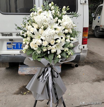 丧葬花篮配草都有哪些,殡葬花篮有什么要求