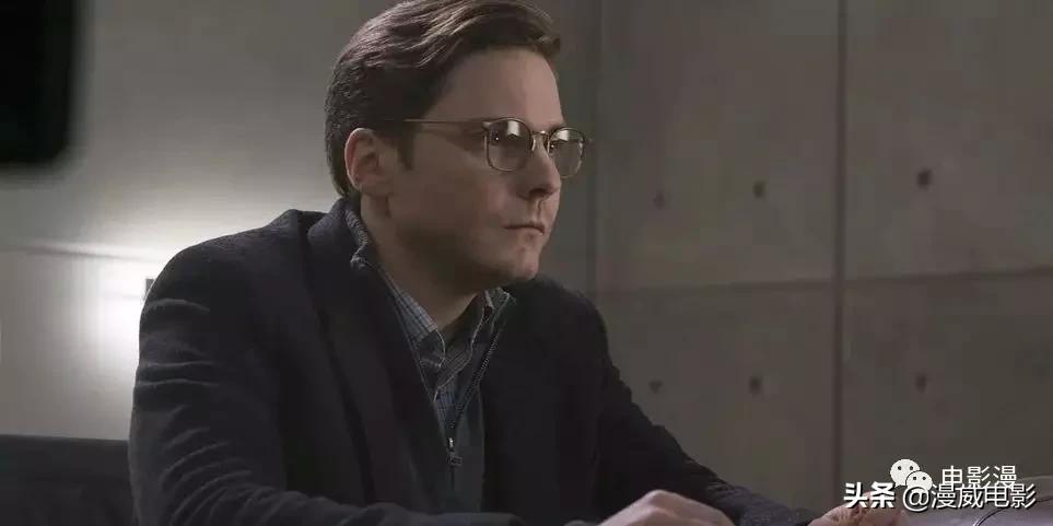 12部漫威电影最成功的七大镜头 (漫威电影被删掉的4个场景)