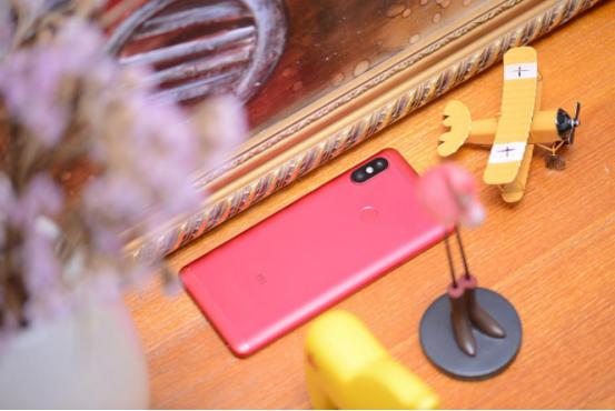 荣耀畅玩8c对比oppoa79,荣耀8x和红米note5比谁好