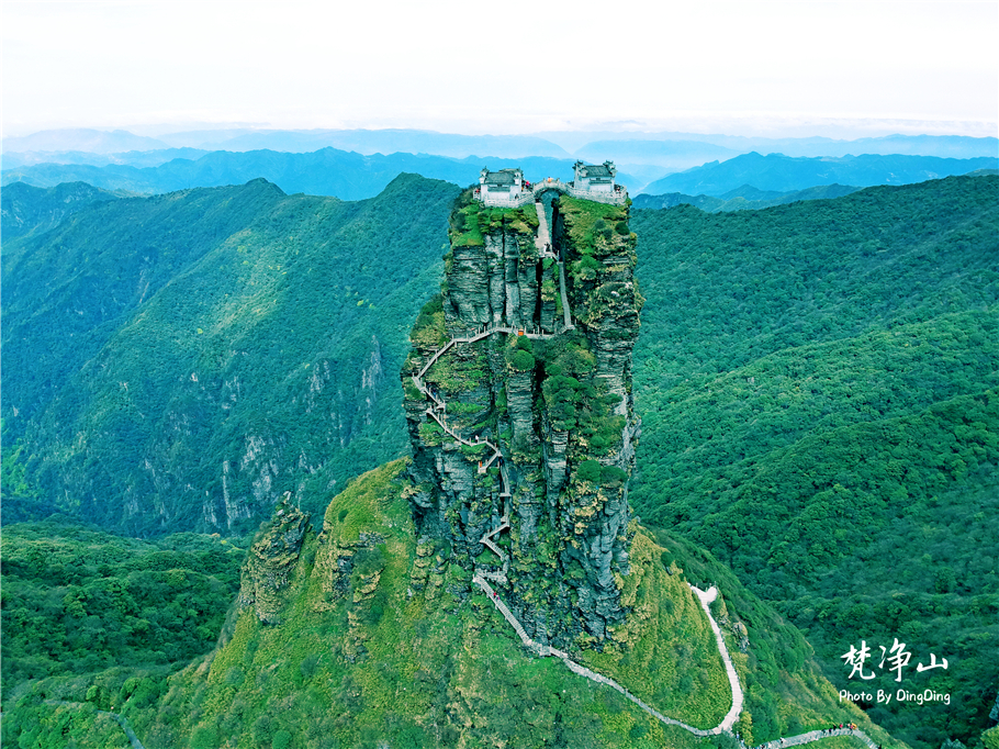 神奇的梵净山真正的天空之镜,梵净山金顶旅行真实感受