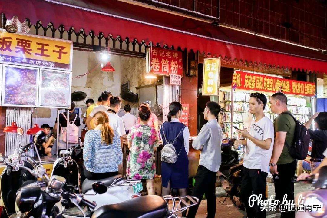 南宁摆摊最赚钱的地方,全南宁最精致路边摊