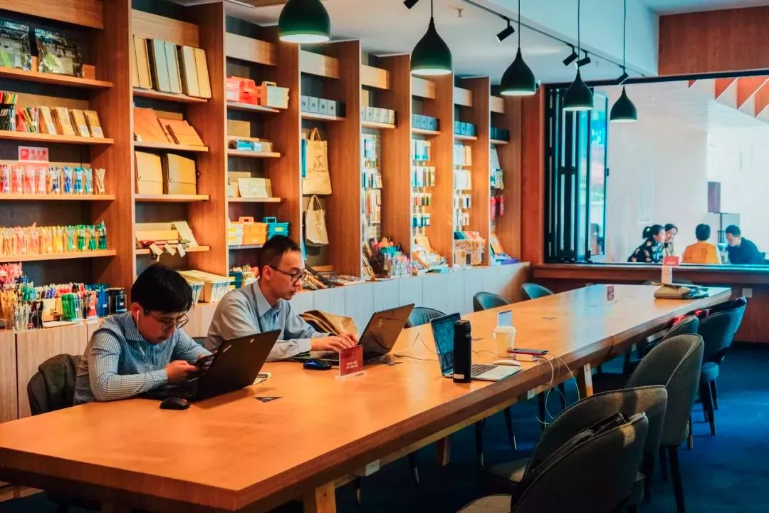 放弃百万年薪隐居深山,放弃30万年薪隐居深山