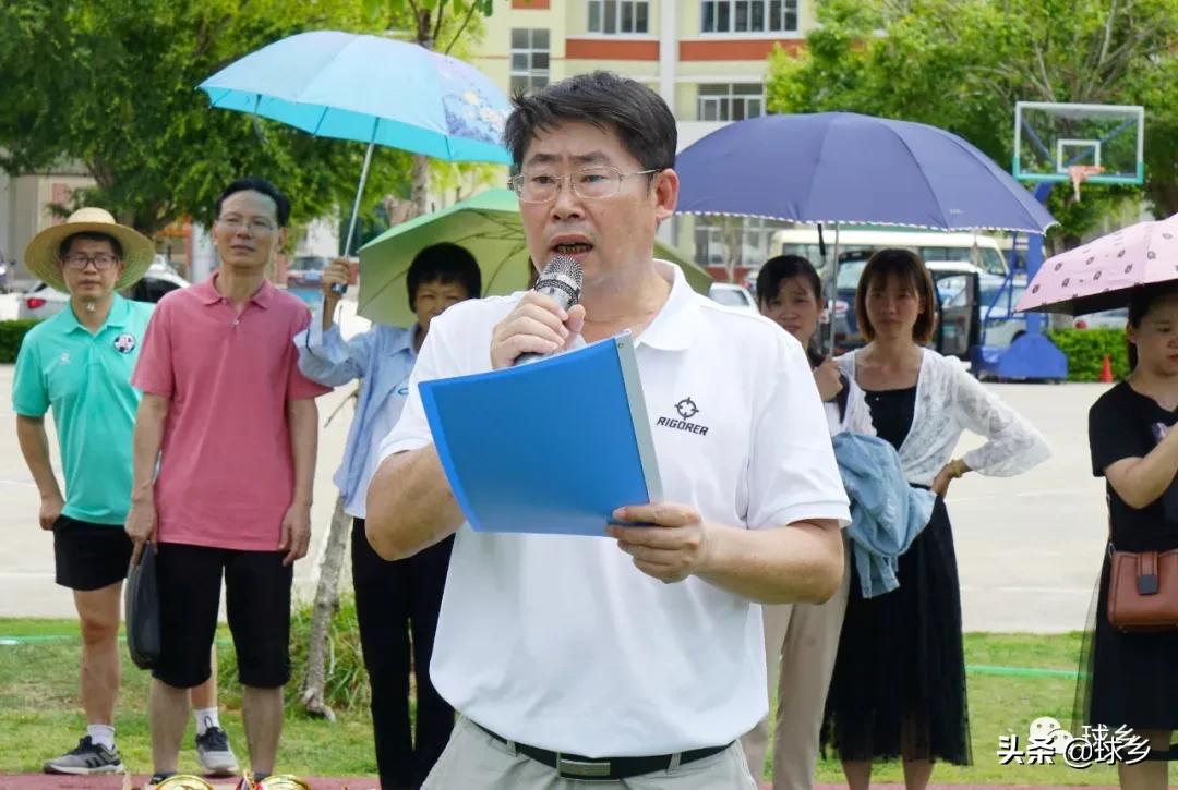 体教融合丨梅县区:中小学生足球联赛持续精彩,新城小学顽强夺冠