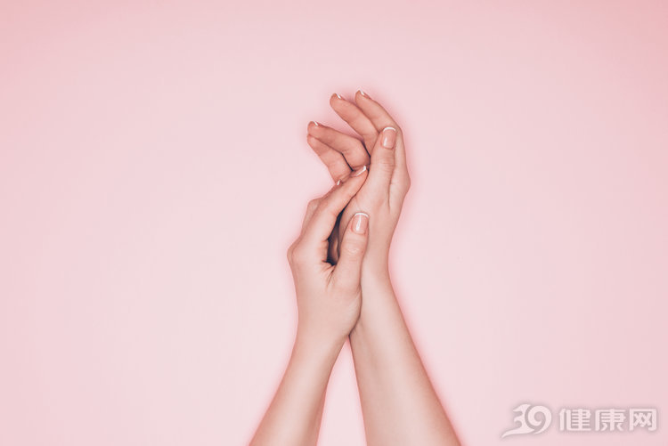 女性绝经，会影响夫妻生活？别慌：做对这些事，照样开心过