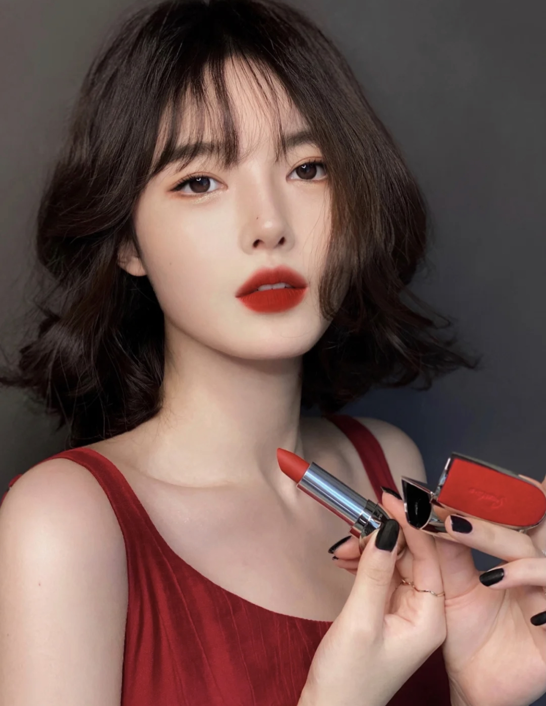 女人应该拥有的六支口红色号,什么色号口红显气质