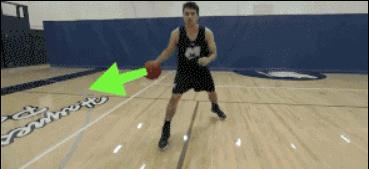 crossover变向过人怎样算走步,野球场过人技巧简单