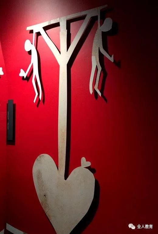 把忧伤变成幽默，丹麦教育的秘密原来在安徒生的故事里