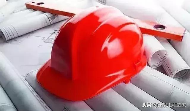 戴安全帽不系带跟没戴没啥区别,戴安全帽不系安全带的后果