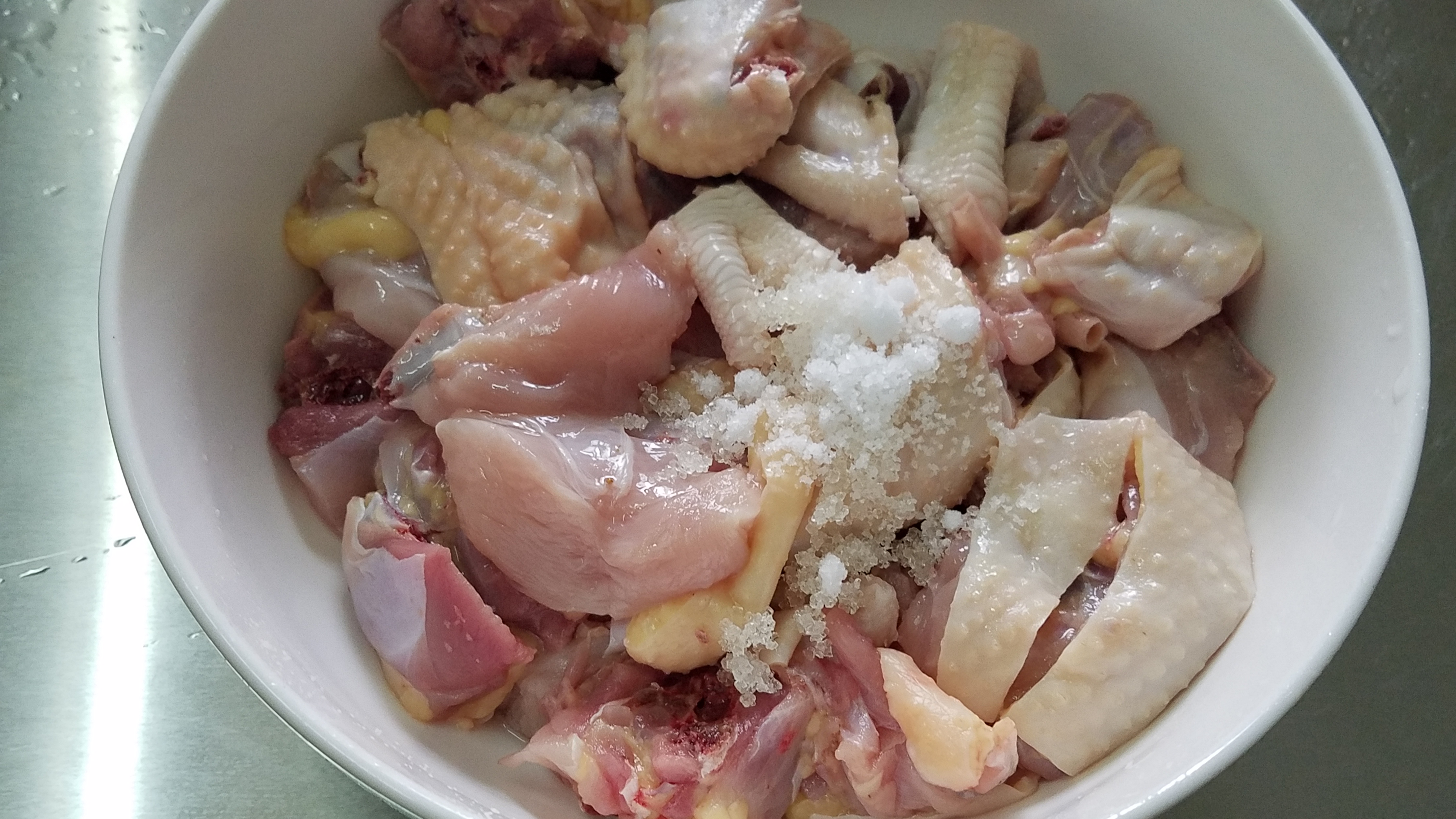 教你做香喷喷的泰式菠萝鸡肉炒饭,炒鸡肉怎么操作才香喷喷的